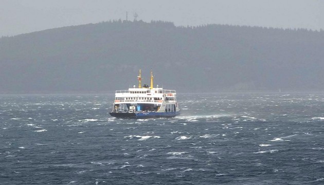 Kuzey Ege'de deniz ulaşımına fırtına engeli